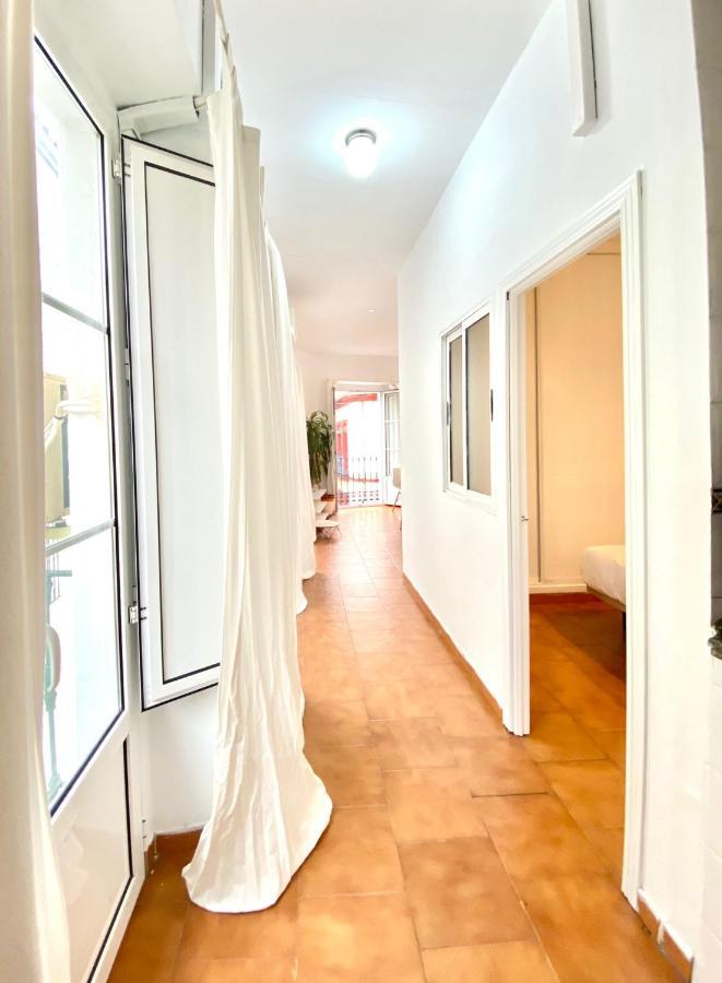 Comfortable Studio Old Town, Parking Optional 塞维利亚 外观 照片