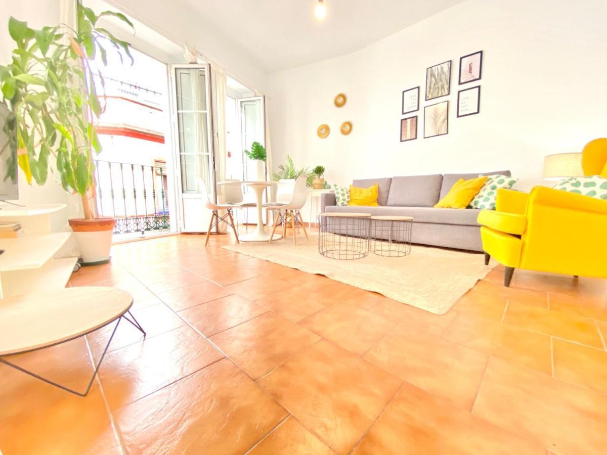 Comfortable Studio Old Town, Parking Optional 塞维利亚 外观 照片