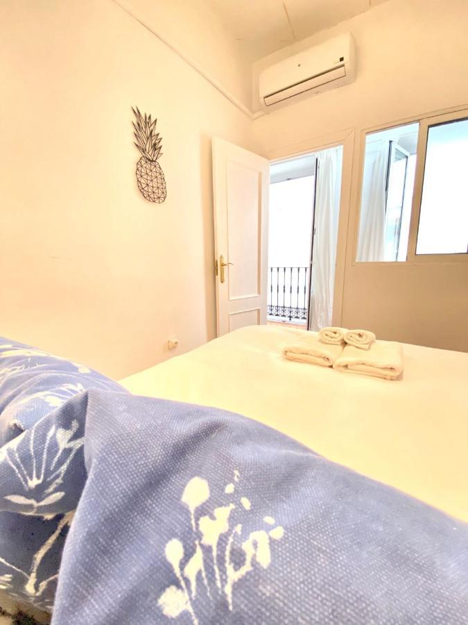 Comfortable Studio Old Town, Parking Optional 塞维利亚 外观 照片