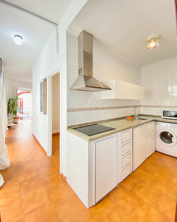 Comfortable Studio Old Town, Parking Optional 塞维利亚 外观 照片