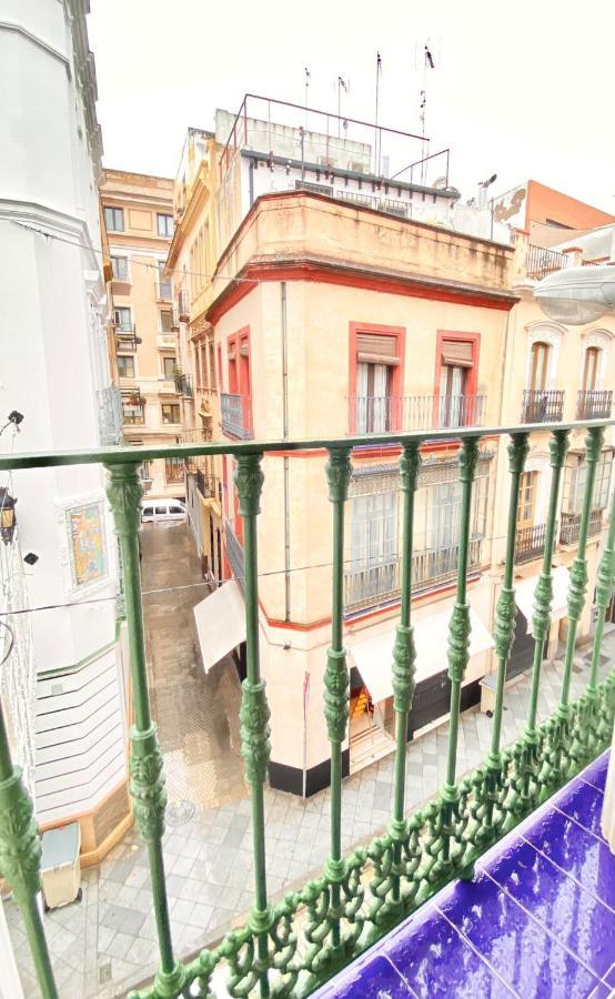 Comfortable Studio Old Town, Parking Optional 塞维利亚 外观 照片