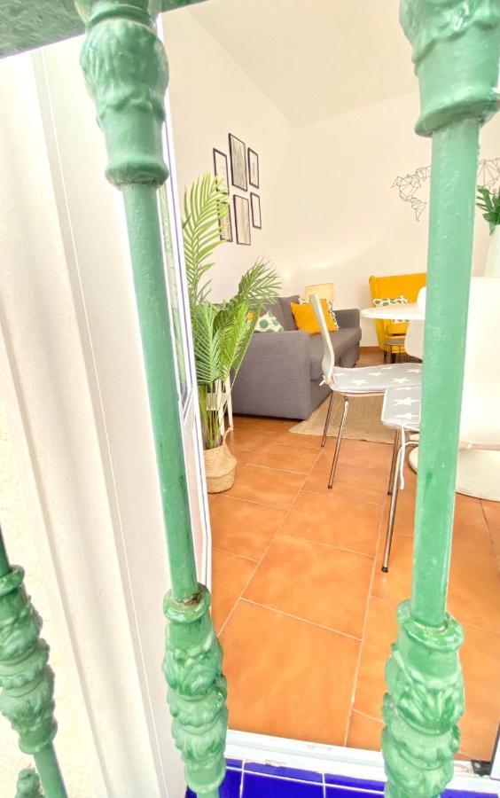 Comfortable Studio Old Town, Parking Optional 塞维利亚 外观 照片