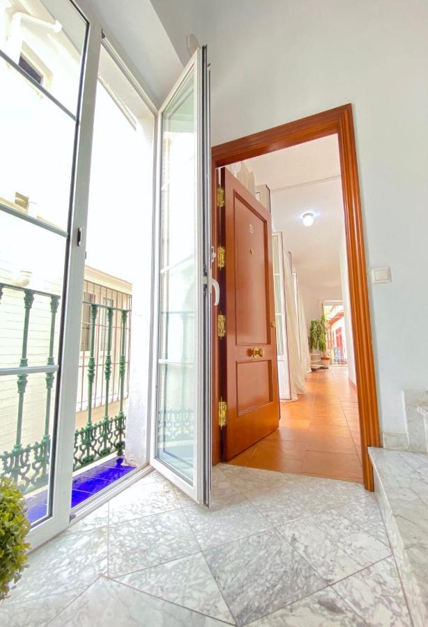 Comfortable Studio Old Town, Parking Optional 塞维利亚 外观 照片