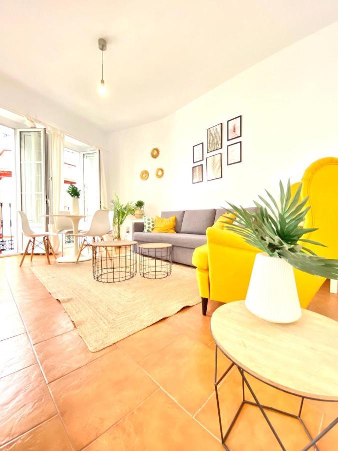 Comfortable Studio Old Town, Parking Optional 塞维利亚 外观 照片