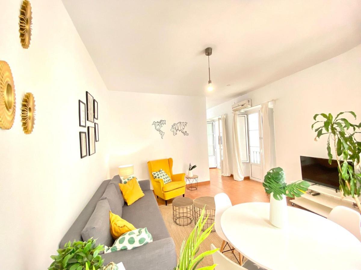 Comfortable Studio Old Town, Parking Optional 塞维利亚 外观 照片